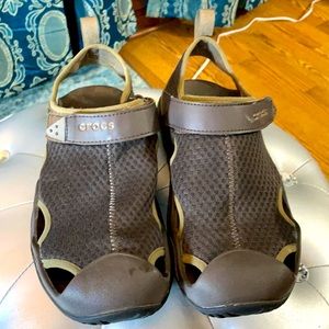 Men’s Crocs Water Shoes size 8